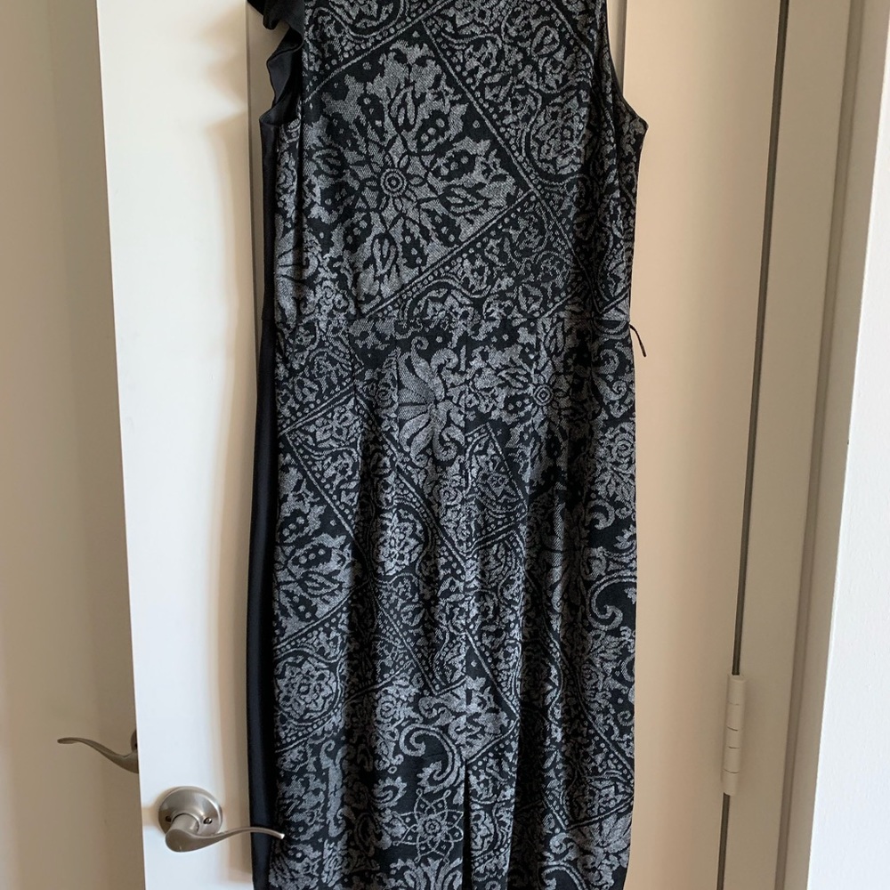 Eva Franco Ruffle Dress - Picture 2 of 3